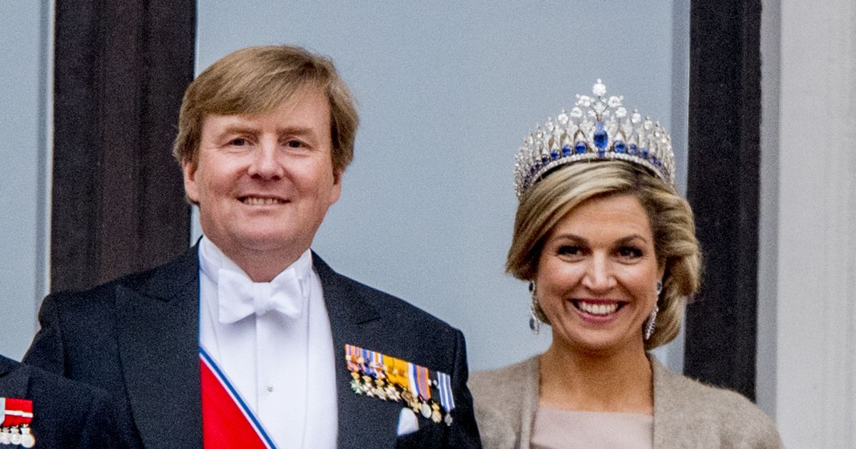 Maxima willem koningin koning holanda olaf erwin reine koningspaar netherlands koninklijke amalia magazinespain koninklijk kleding gezin reina dochters posado máxima